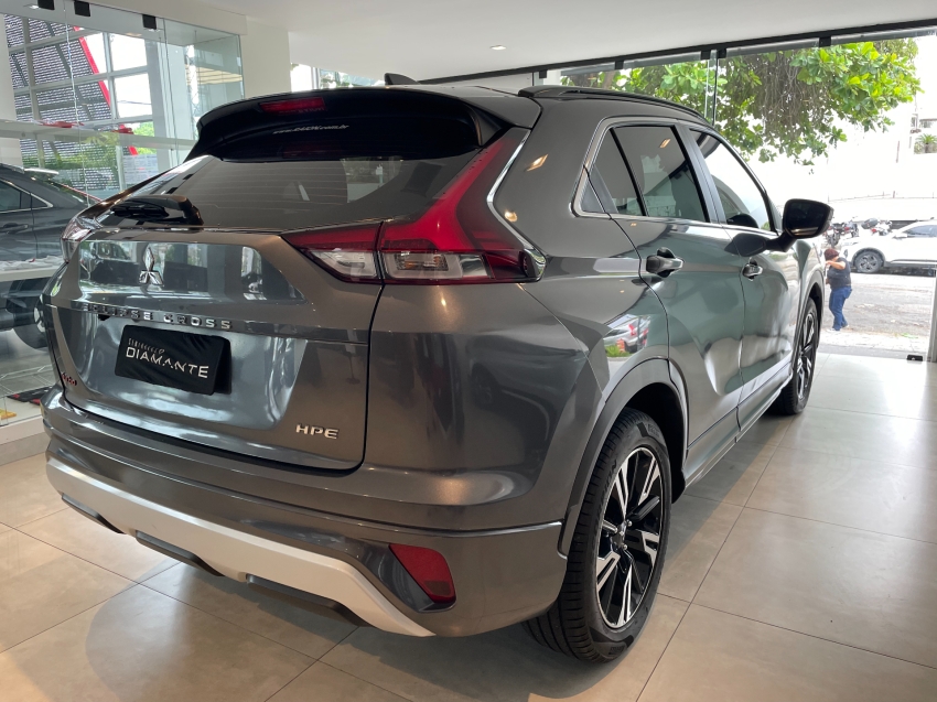 mitsubishi eclipse cross 1.5 mivec turbo gasolina hpe cvt 2024