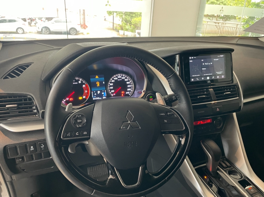 mitsubishi eclipse cross 1.5 mivec turbo gasolina hpe cvt 2024