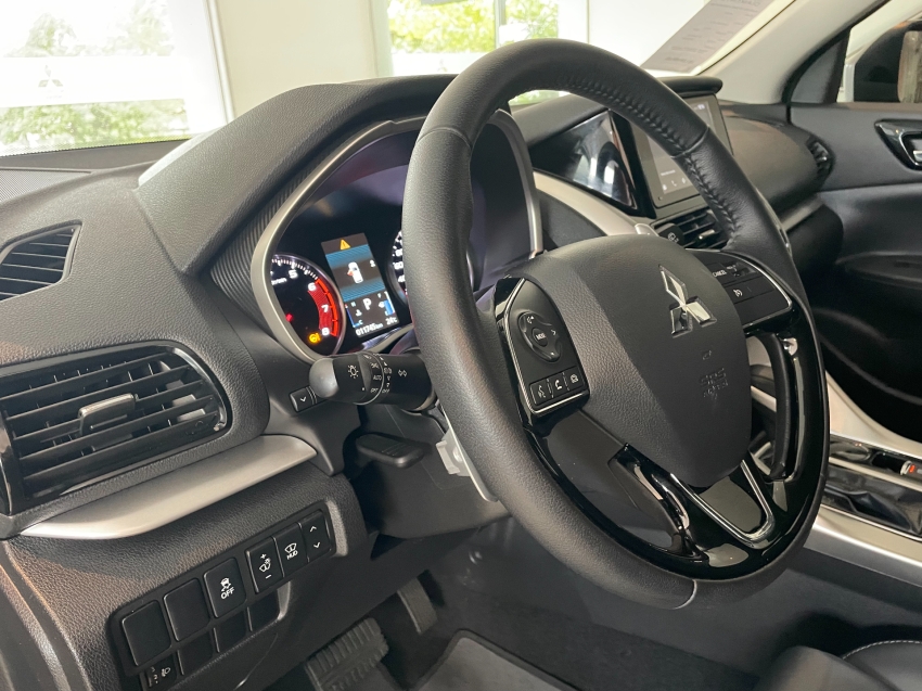 mitsubishi eclipse cross 1.5 mivec turbo gasolina hpe cvt 2024