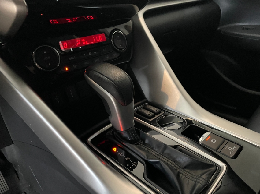 mitsubishi eclipse cross 1.5 mivec turbo gasolina hpe cvt 2024