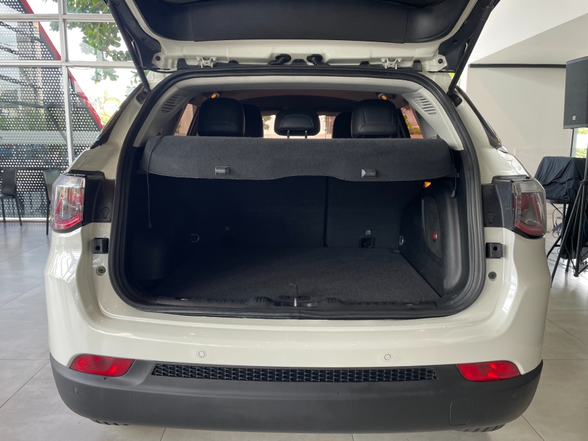 jeep compass 2.0 16v diesel longitude 4x4 automatico 4p 2018