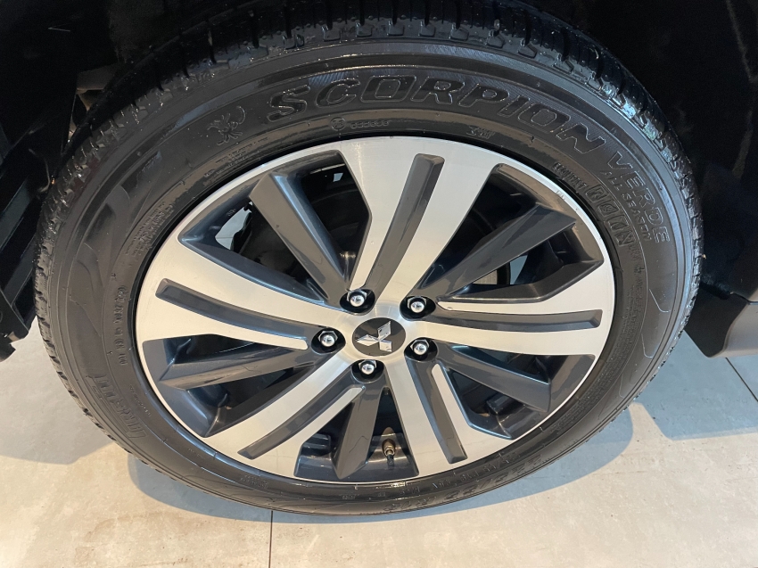 mitsubishi outlander sport 2.0 mivec flex hpe automatico 4p 2021