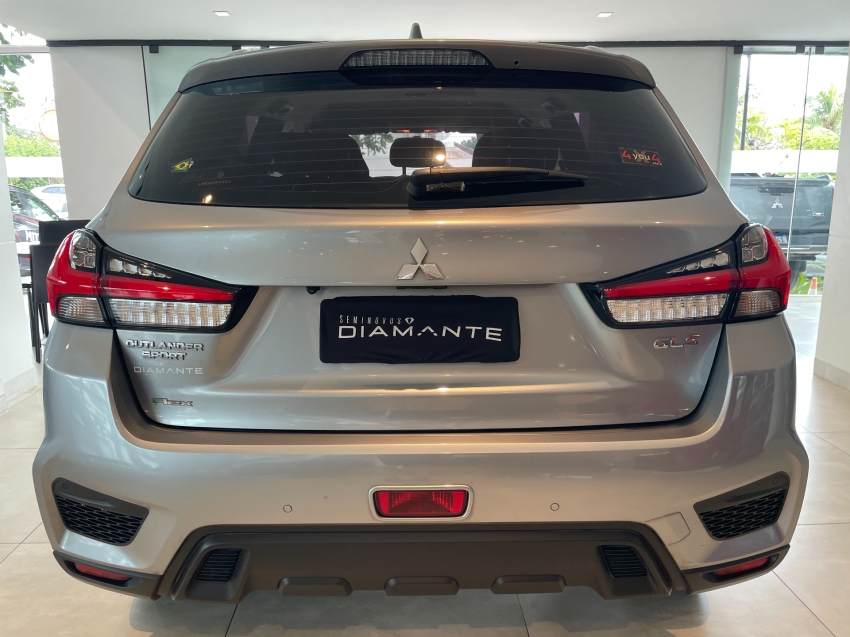 mitsubishi outlander sport 2.0 mivec flex gls automatico 4p 2022