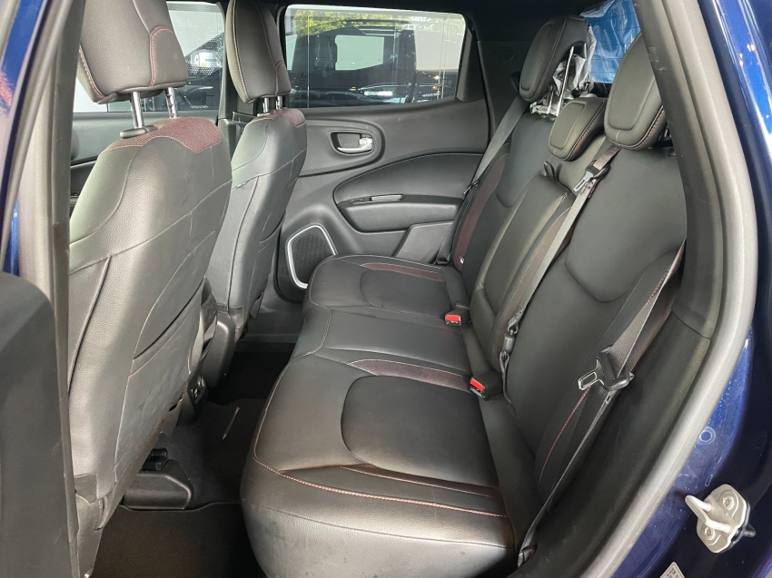 fiat toro 2.0 16v turbo diesel ultra 4wd at9 4p automatico 2023