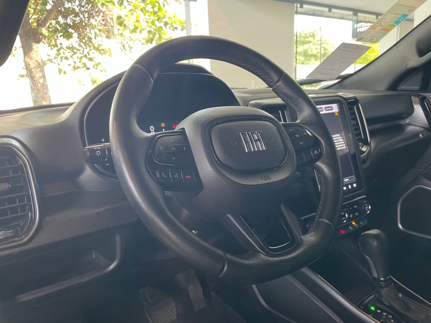 fiat toro 2.0 16v turbo diesel ultra 4wd at9 4p automatico 2023