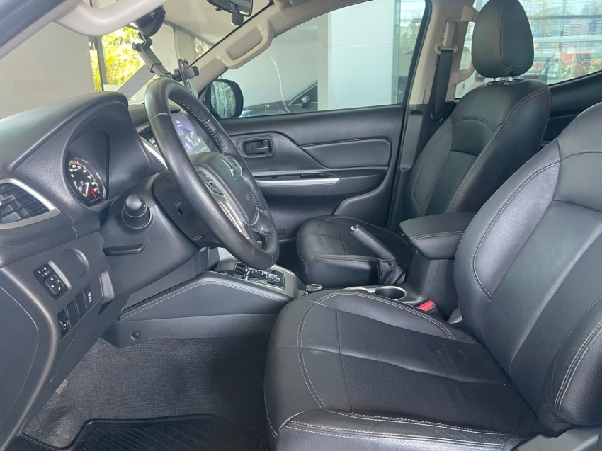 mitsubishi l200 triton 2.4 16v turbo diesel sport gls cd 4p 4x4 automatico 202319