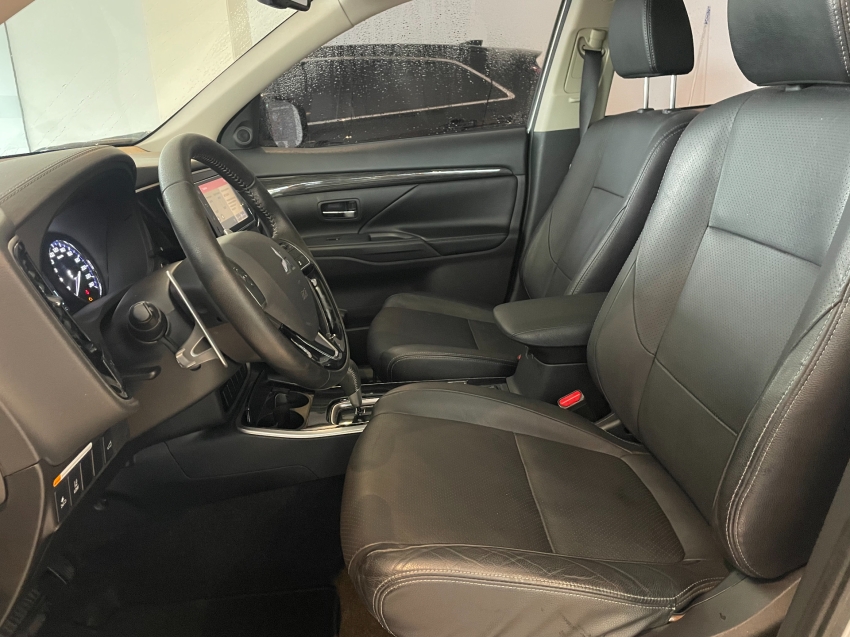 mitsubishi outlander 3.0 gt 4x4 v6 24v gasolina 4p automatico 2018