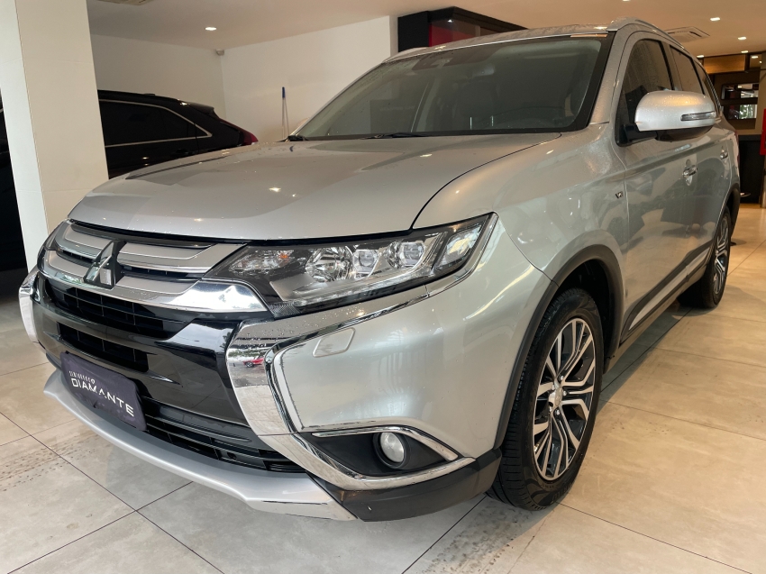 mitsubishi outlander 3.0 gt 4x4 v6 24v gasolina 4p automatico 2018