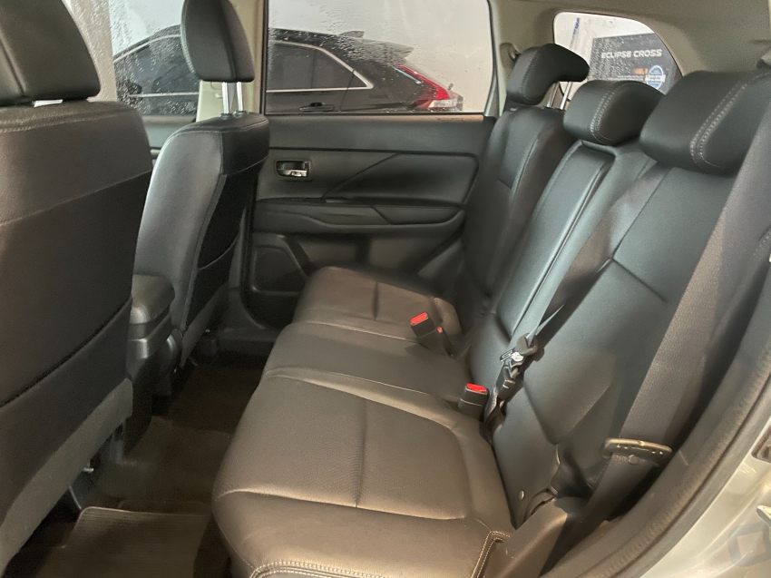 mitsubishi outlander 3.0 gt 4x4 v6 24v gasolina 4p automatico 2018