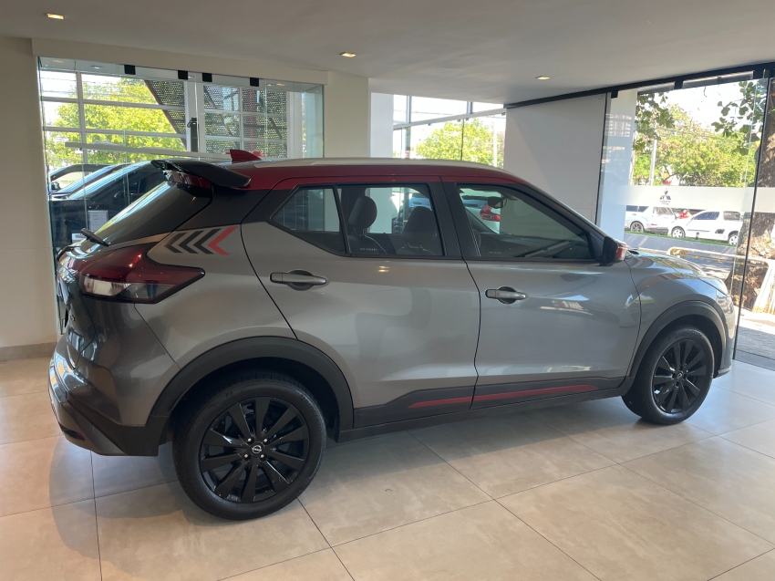 nissan kicks 1.6 16v flexstart xplay xtronic flex 4p automatico 2023