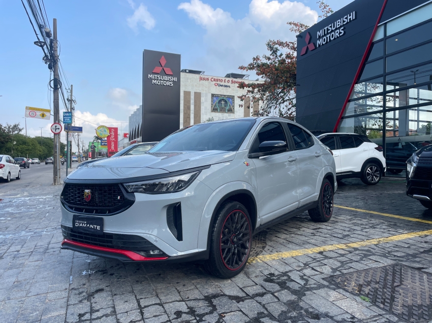 fiat fastback 1.3 turbo 270 flex abarth at6 4p automatico 2024