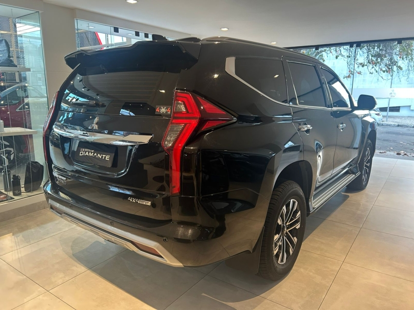 mitsubishi pajero sport 2.4 16v mivec turbo diesel hpe-s awd automatico 4p 2023