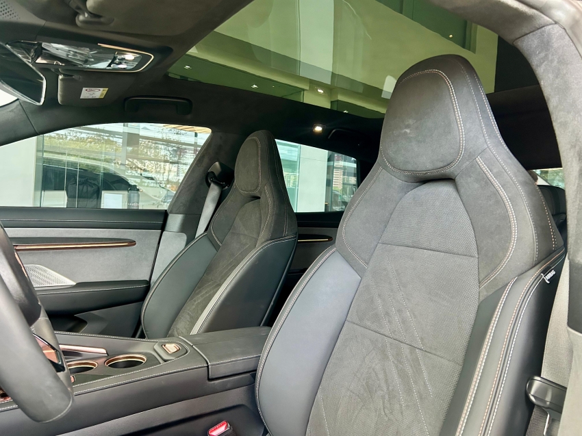 zeekr 001 100 kw eletrico premium awd 4p automatico 2025
