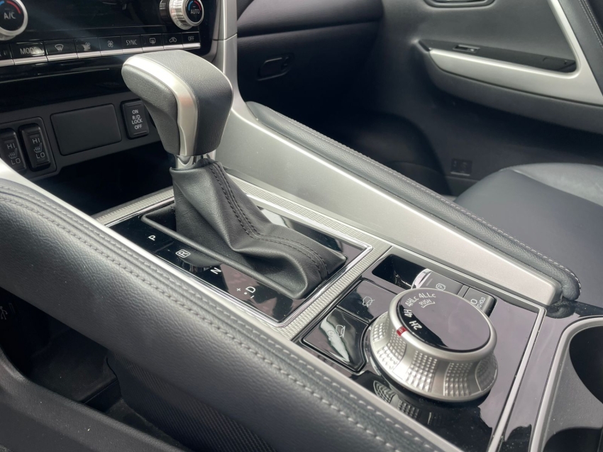 mitsubishi pajero sport 2.4 16v mivec turbo diesel hpe-s awd automatico 4p 202414