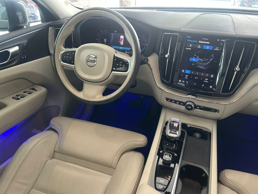 volvo xc60 2.0 t8 recharge ultimate awd geartronic 1.9 hibrido 4p automatico 202318