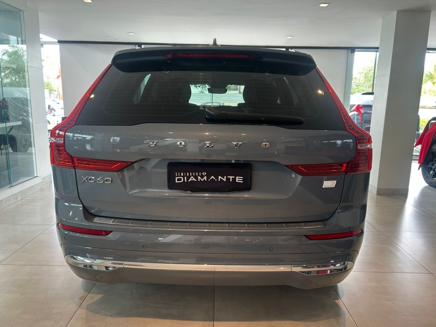 volvo xc60 2.0 t8 recharge ultimate awd geartronic 1.9 hibrido 4p automatico 202312