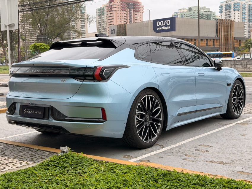 zeekr 001 100 kw eletrico flagship awd 4p automatico 20255
