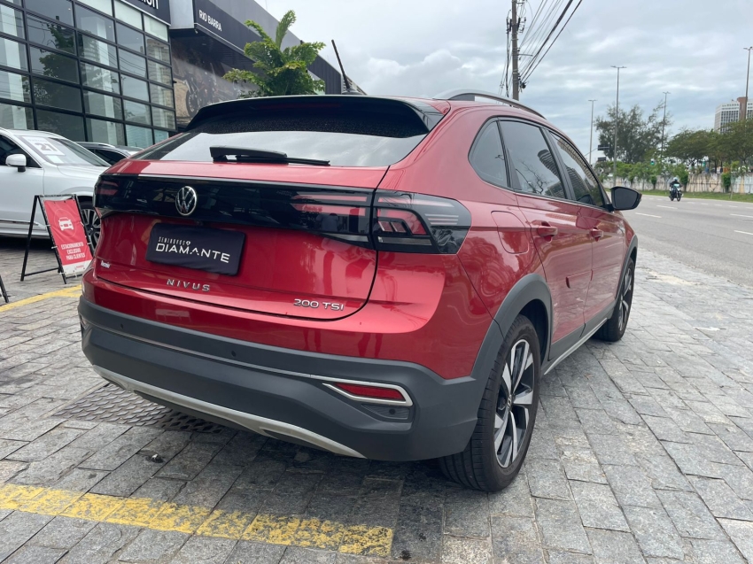 volkswagen nivus 1.0 200 tsi total flex highline automatico 4p 202316