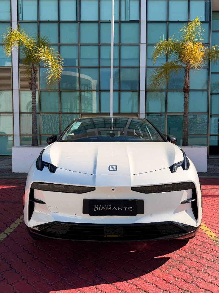 zeekr x 66 kw eletrico flagship awd 1.0 4p automatico 20251