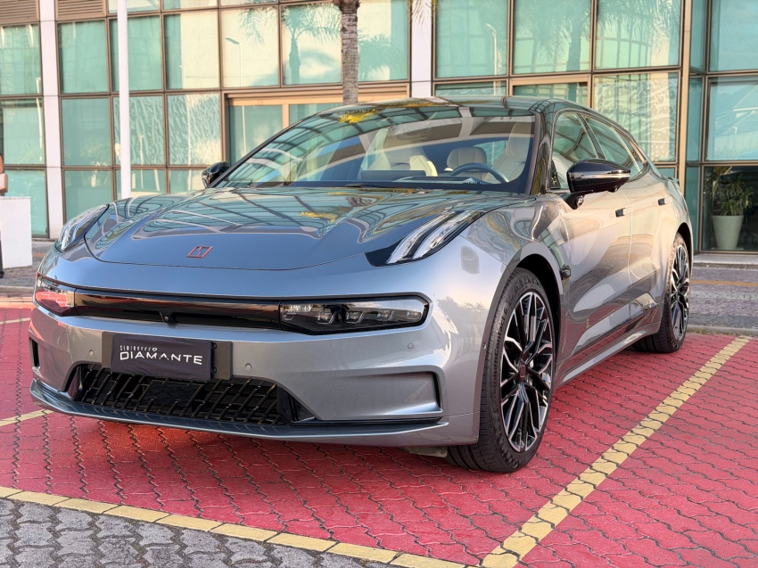 zeekr 001 100 kw eletrico flagship awd 4p automatico 20251