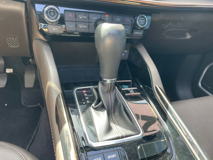 jeep commander 1.3 t270 turbo flex overland at6 4p automatico 202216