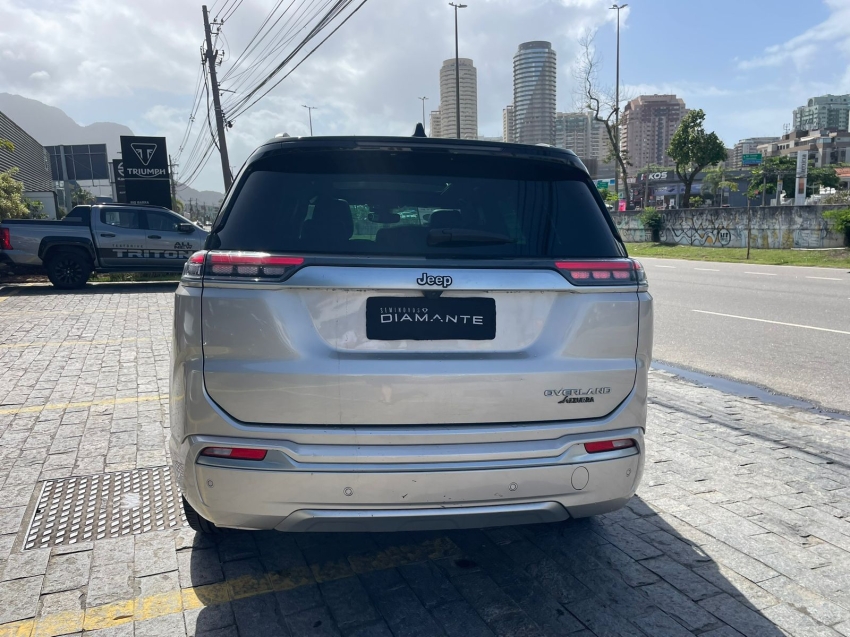 jeep commander 1.3 t270 turbo flex overland at6 4p automatico 20228