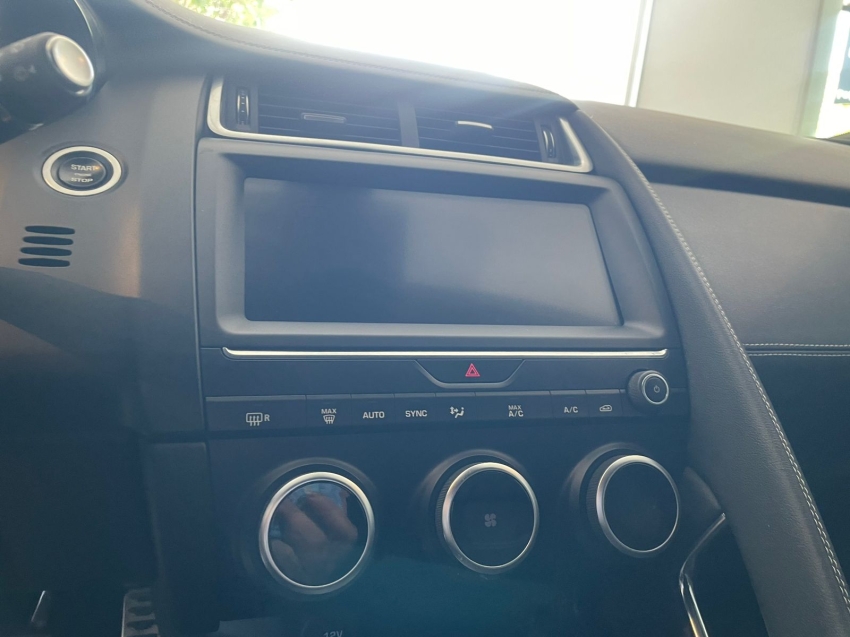 jaguar e-pace 2.0 16v p300 gasolina r-dynamic se awd automatico 4p 202020