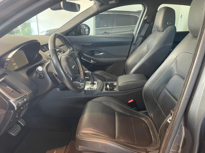 jaguar e-pace 2.0 16v p300 gasolina r-dynamic se awd automatico 4p 20201