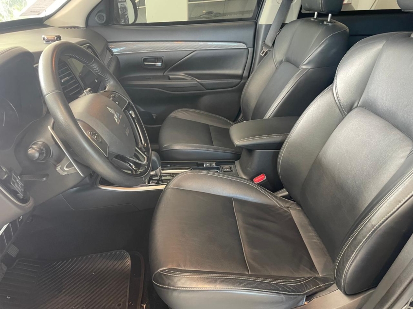 mitsubishi outlander 2.0 mivec gasolina hpe automatico 4p 202217