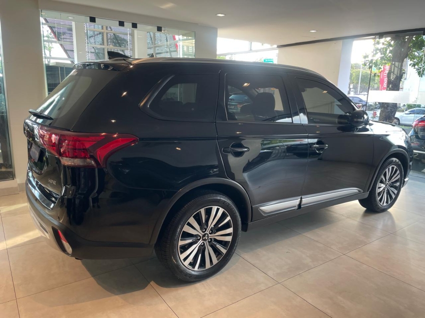 mitsubishi outlander 2.0 mivec gasolina hpe automatico 4p 202215