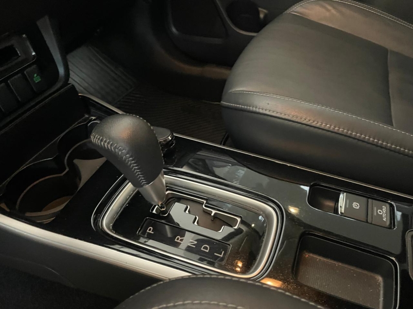 mitsubishi outlander 2.0 mivec gasolina hpe automatico 4p 202218