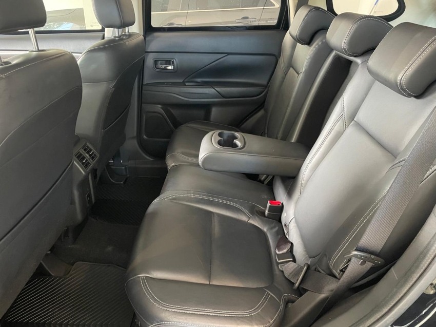 mitsubishi outlander 2.0 mivec gasolina hpe automatico 4p 202223