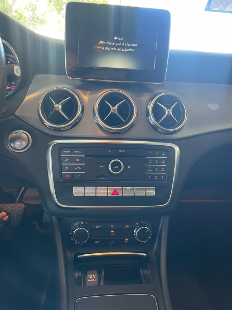 mercedes-benz gla 200 1.6 cgi flex style 7g-dct 4p automatico 201819