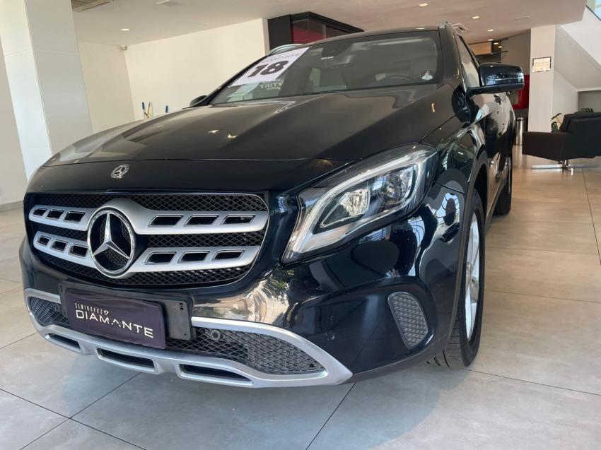 mercedes-benz gla 200 1.6 cgi flex style 7g-dct 4p automatico 20183