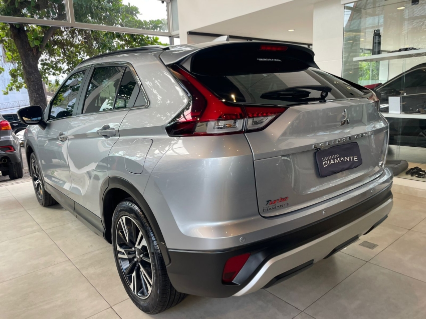 mitsubishi eclipse cross 1.5 mivec turbo gasolina hpe cvt 4p automatico 202314