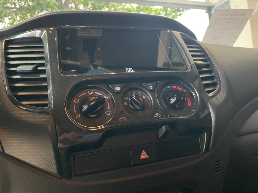 mitsubishi l200 triton 2.4 16v turbo diesel outdoor gls cd 4x4 automatico 4p 20241