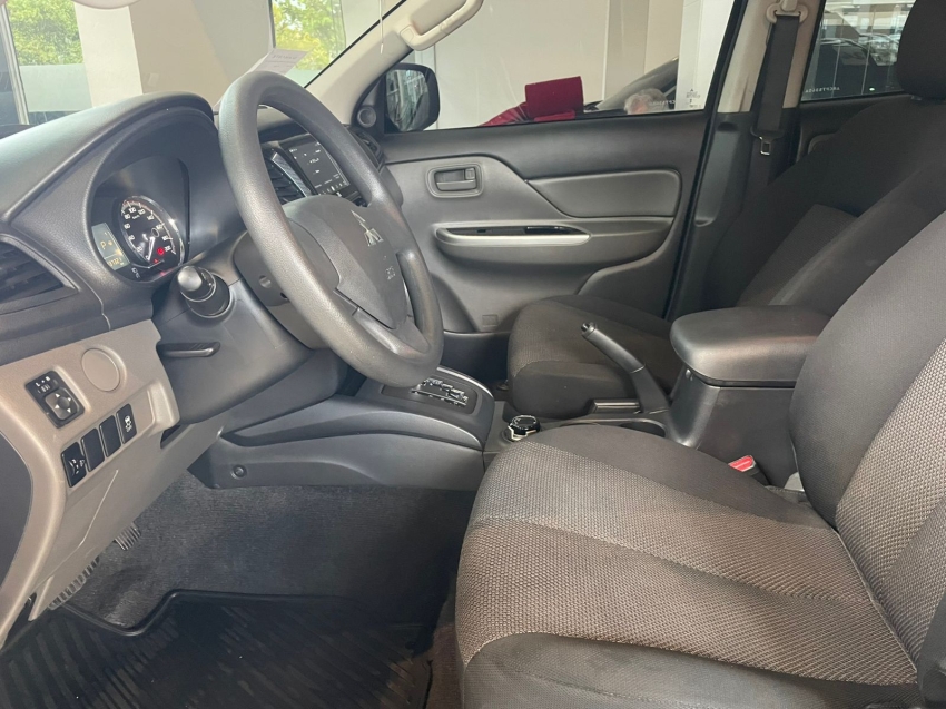 mitsubishi l200 triton 2.4 16v turbo diesel outdoor gls cd 4x4 automatico 4p 20247