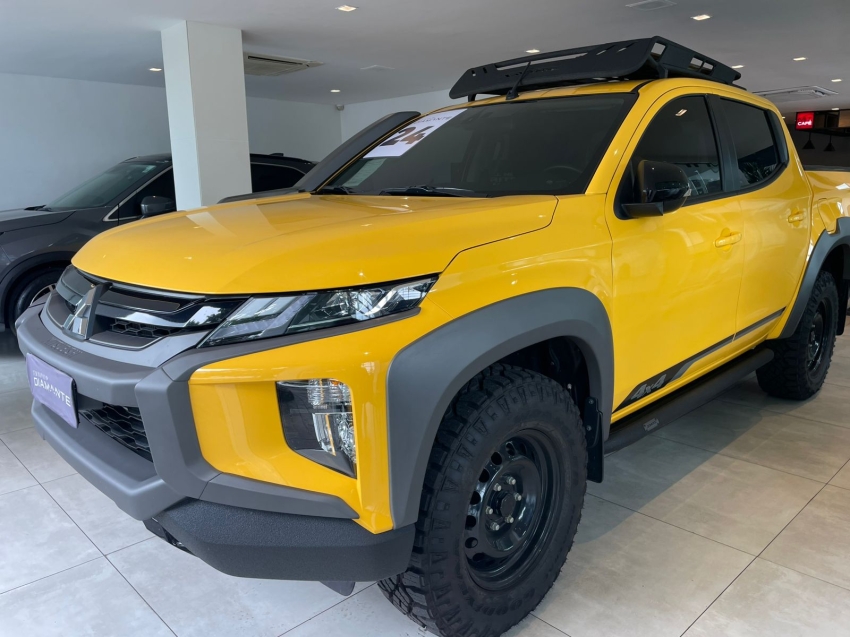 mitsubishi l200 triton 2.4 16v turbo diesel sport savana cd 4p 4x4 automatico 2024