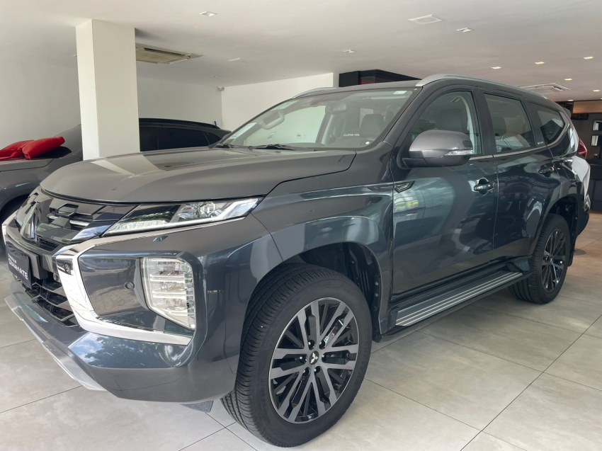 mitsubishi pajero sport 2.4 16v mivec turbo diesel legend awd automatico 4p 2025