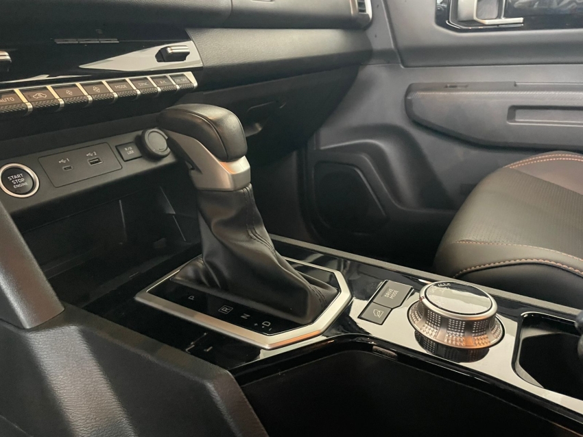 mitsubishi triton 2.4 biturbo diesel cd katana 4x4 automatico 4p 20262