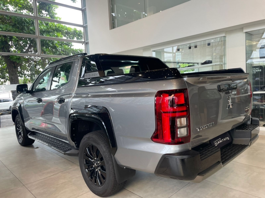 mitsubishi triton 2.4 biturbo diesel cd katana 4x4 automatico 4p 20264