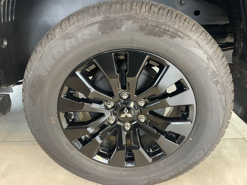 mitsubishi triton 2.4 biturbo diesel cd katana 4x4 automatico 4p 20267