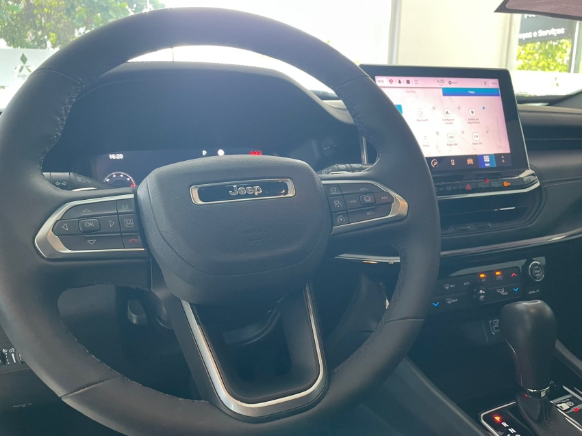 jeep compass 2.0 hurricane 4 turbo gasolina blackhawk at9 5p automatico 202518