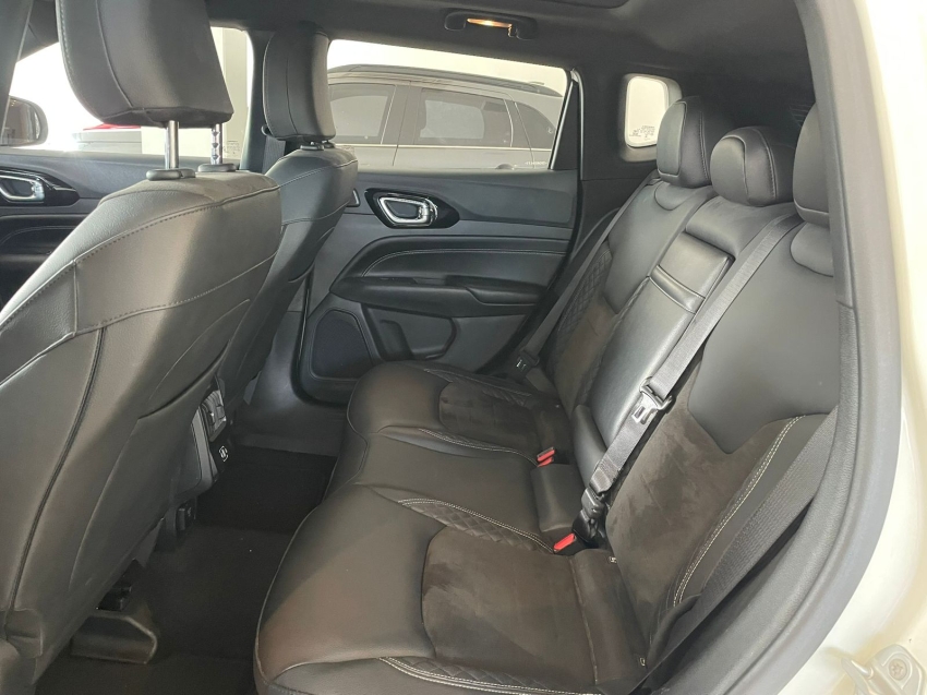 jeep compass 2.0 hurricane 4 turbo gasolina blackhawk at9 5p automatico 202515