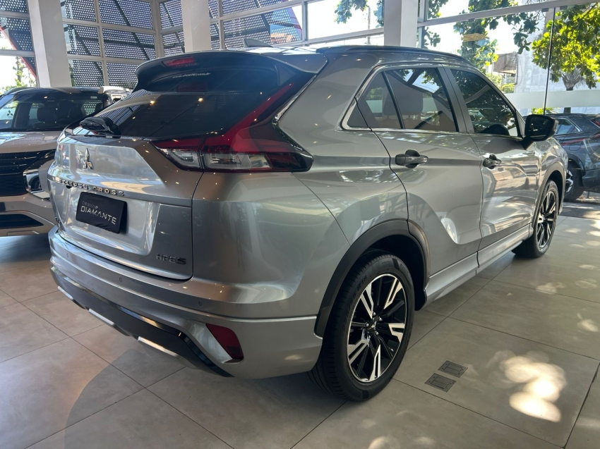 mitsubishi eclipse cross 1.5 mivec turbo gasolina hpe-s cvt 4p automatico 202311