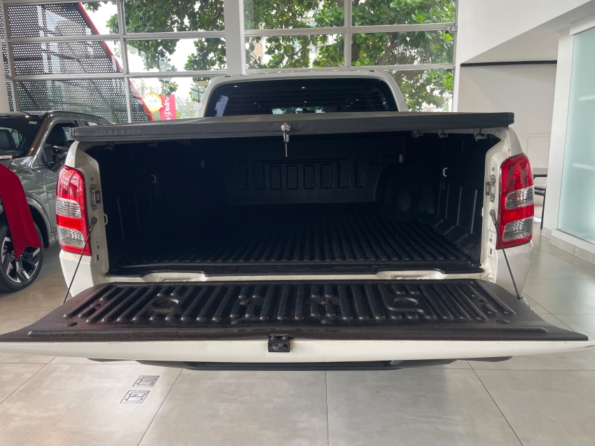 mitsubishi l200 triton 2.4 16v turbo diesel sport gl cd 4p 4x4 manual 202014