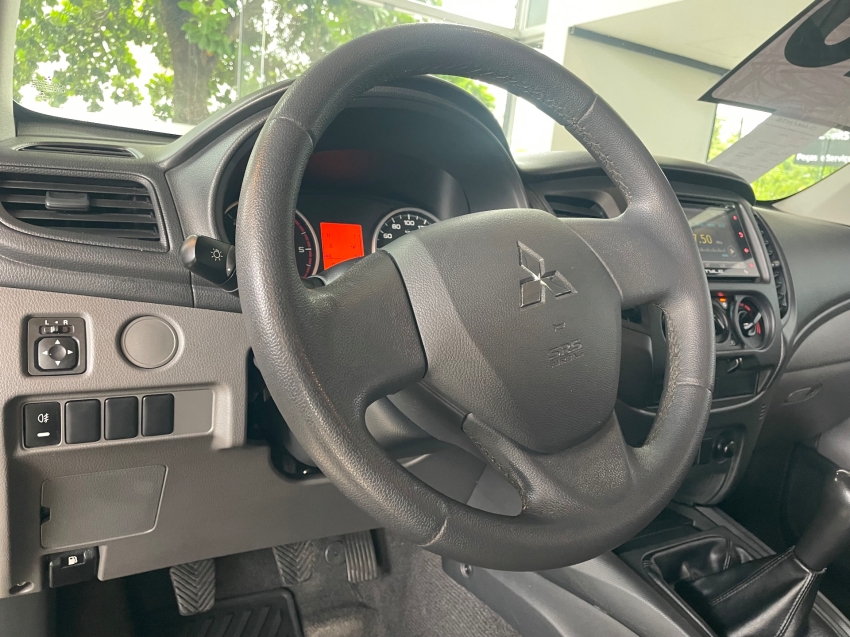 mitsubishi l200 triton 2.4 16v turbo diesel sport gl cd 4p 4x4 manual 20209