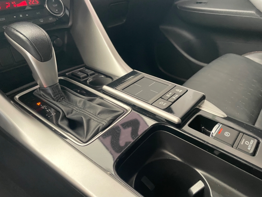 mitsubishi eclipse cross 1.5 mivec turbo gasolina hpe-s cvt 4p automatico 202210