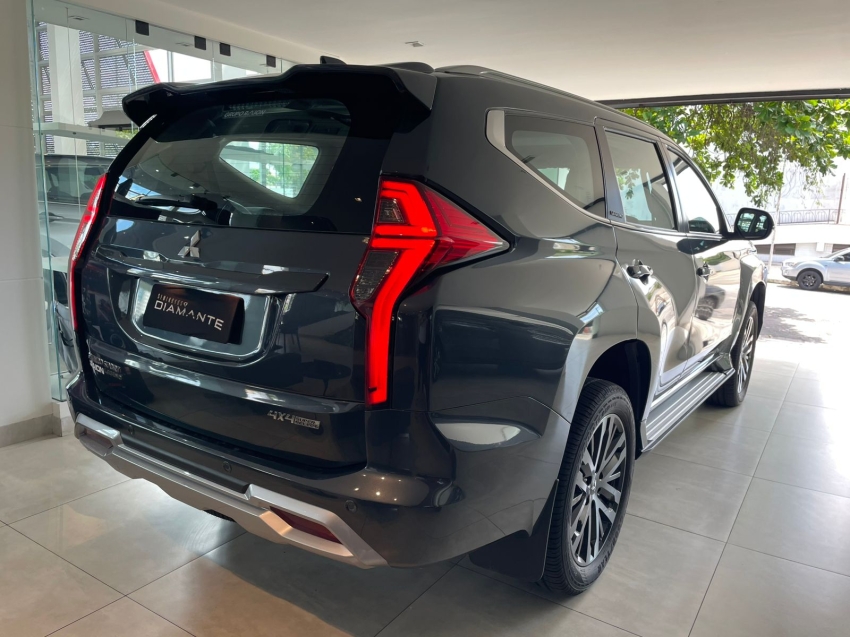 mitsubishi pajero sport 2.4 16v mivec turbo diesel legend awd automatico 4p 202516
