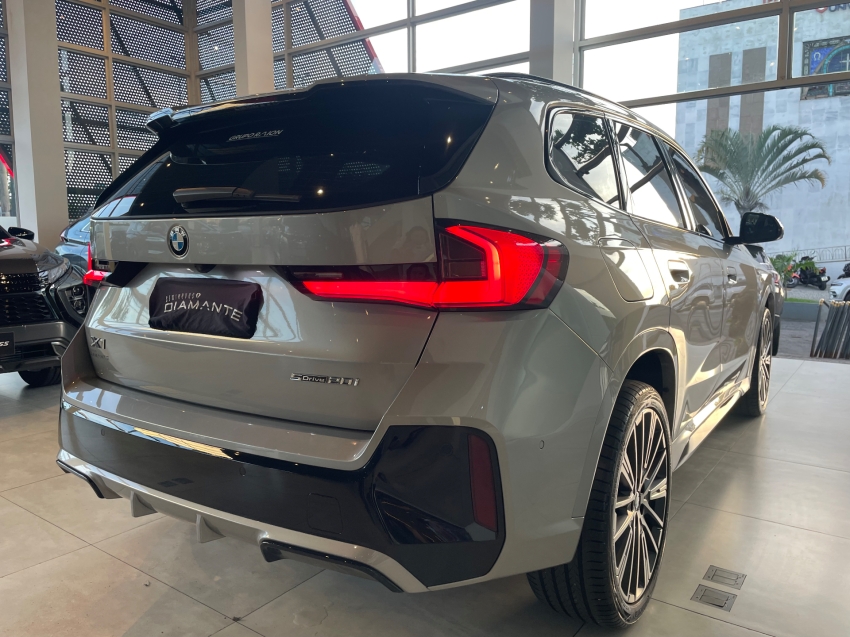 bmw x1 2.0 16v turbo gasolina sdrive20i m sport steptronic 4p automatico 20262